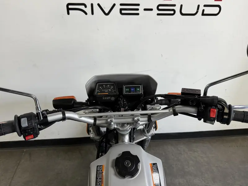 Yamaha TW200 *À partir de 3.99%💳 2026