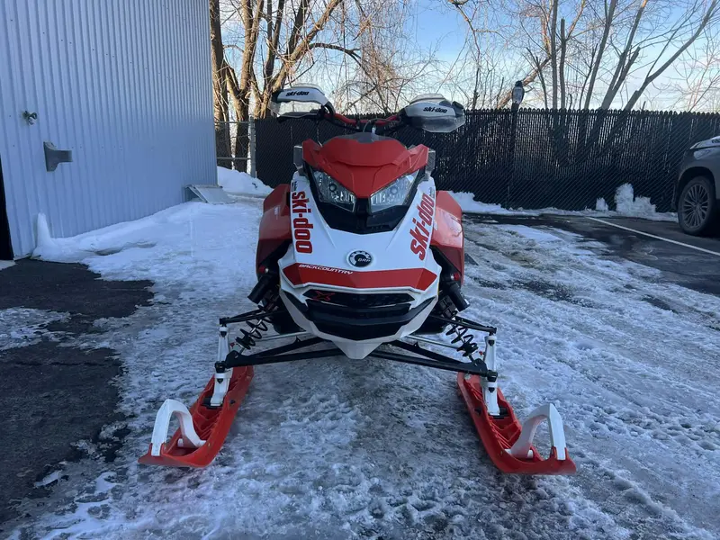 2020 Can-Am BACKCOUNTRY 850 XRS 154 **MOTONEIGE MULTI-SEGMENT PAR EXCELLENCE!!**