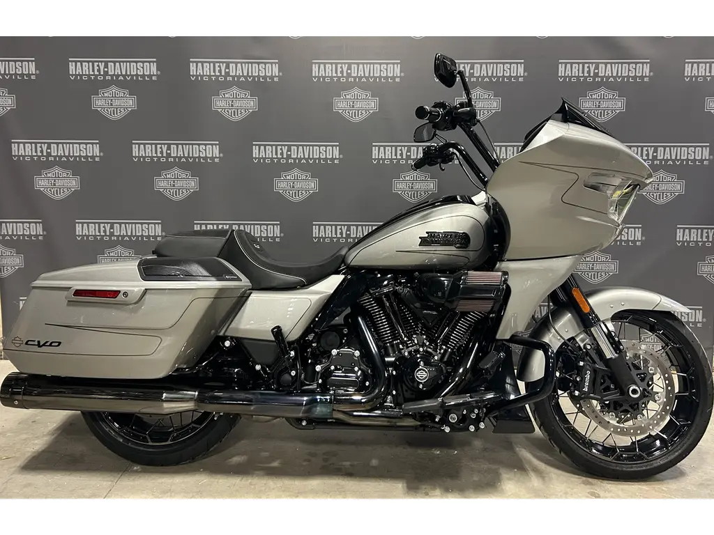 Harley-Davidson CVO ROAD GLIDE 2023