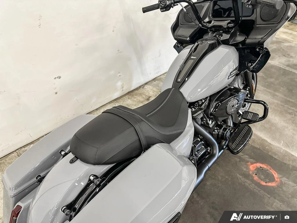 2026 Harley-davidson Road Glide alt