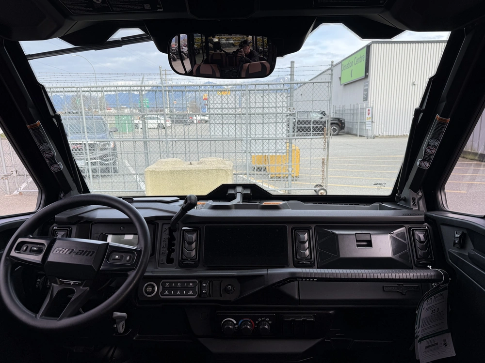 2026 Can-am Defender Max Lone Star Cab Hd11 alt