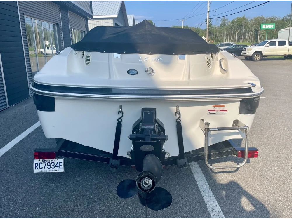 Larson Lx 1750 2010 alt