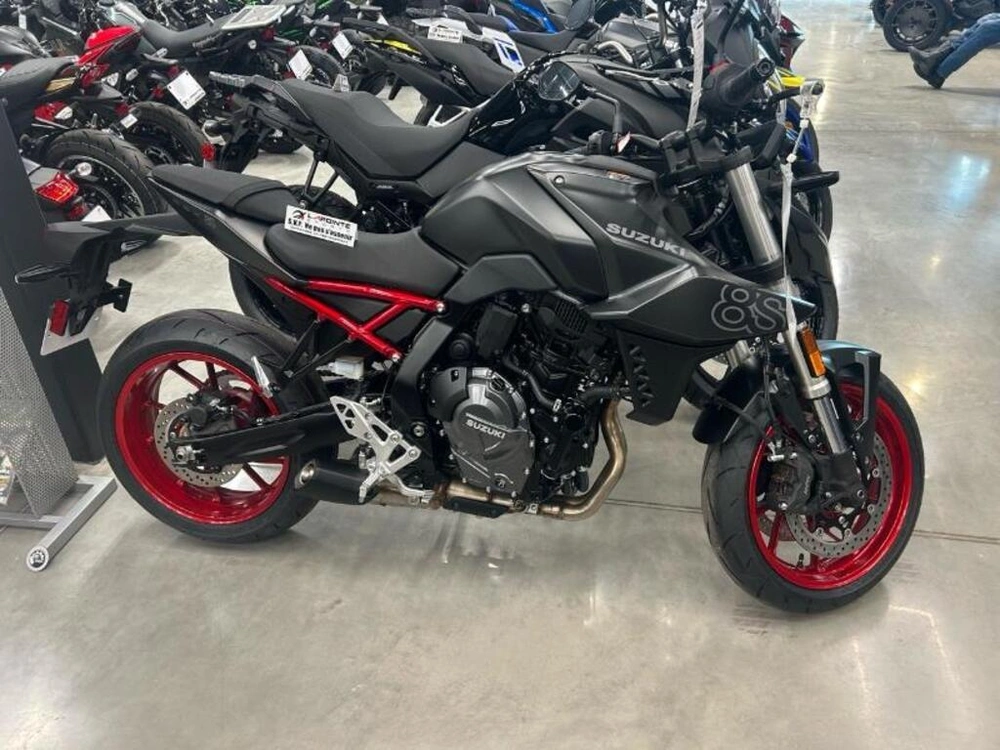 Suzuki Gsx-8s 2025 alt
