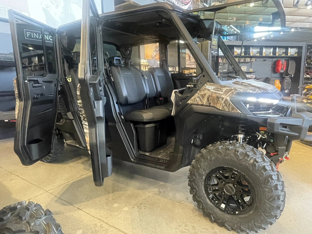 2026 Can-am Defender Max Limited Cab Hd11 alt