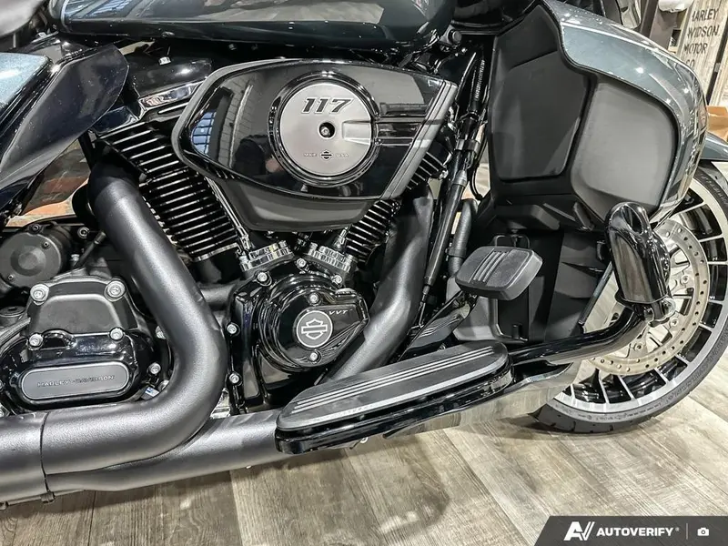 2026 Harley-Davidson Street Glide Limited thumbnail 9