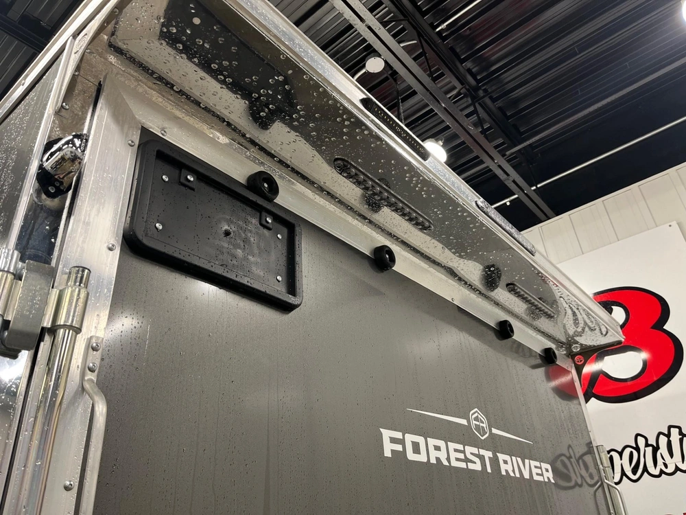 2026 Forest River Haulin Metal Black 7'x16' alt