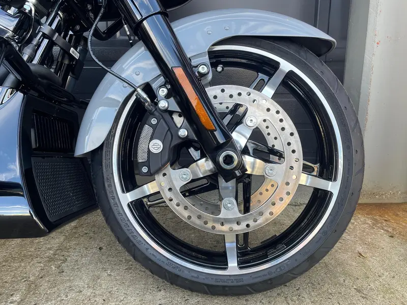 2026 Harley-Davidson FLTRX - Road Glide® thumbnail 5