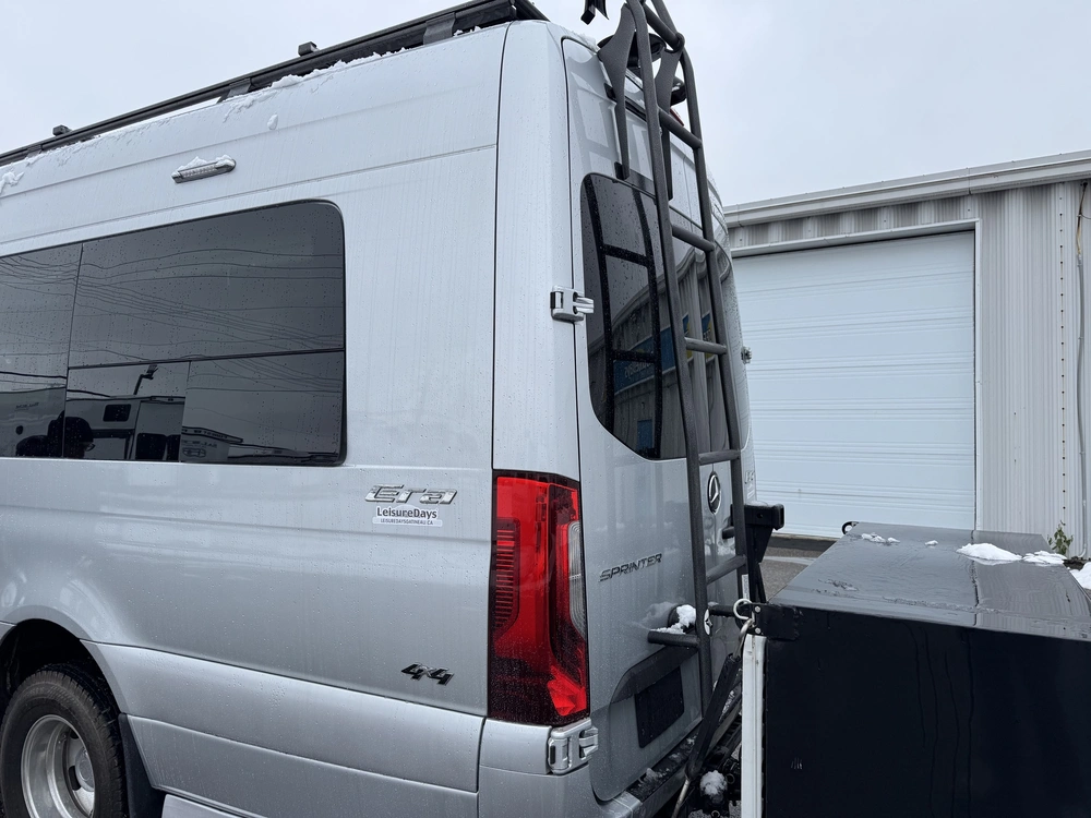 Winnebago Era 70b 2022 alt