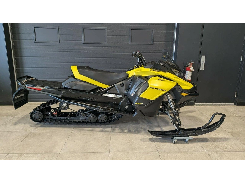 Ski-doo Renegade Adrenaline 900 Ace Used 2021 alt