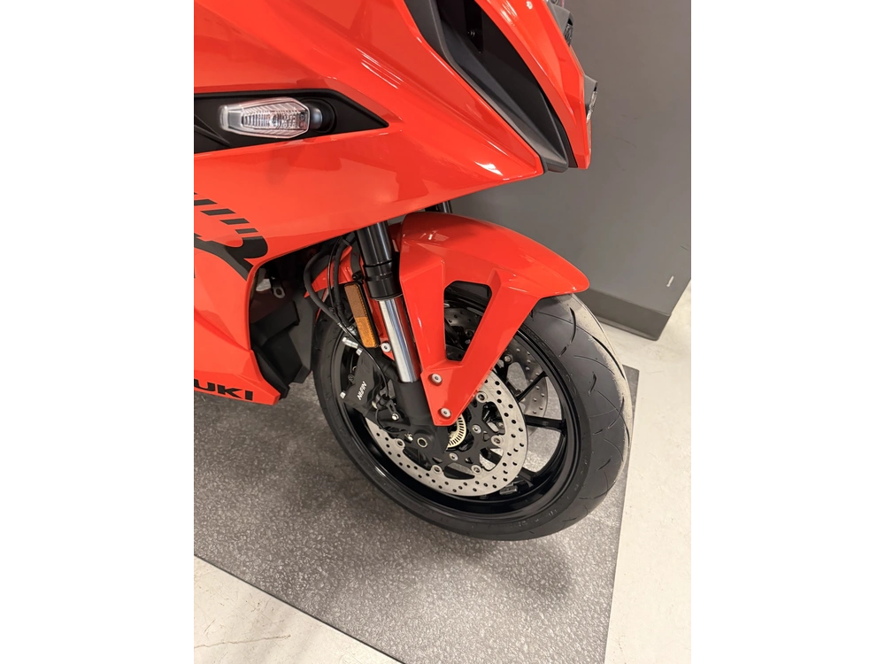 Suzuki Gsx-8r Gsx8-r 2026 alt