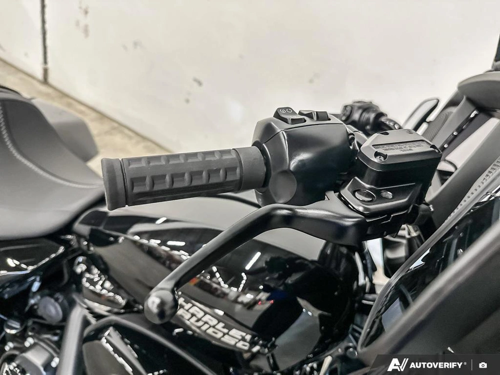 2026 Harley-davidson Street Glide alt