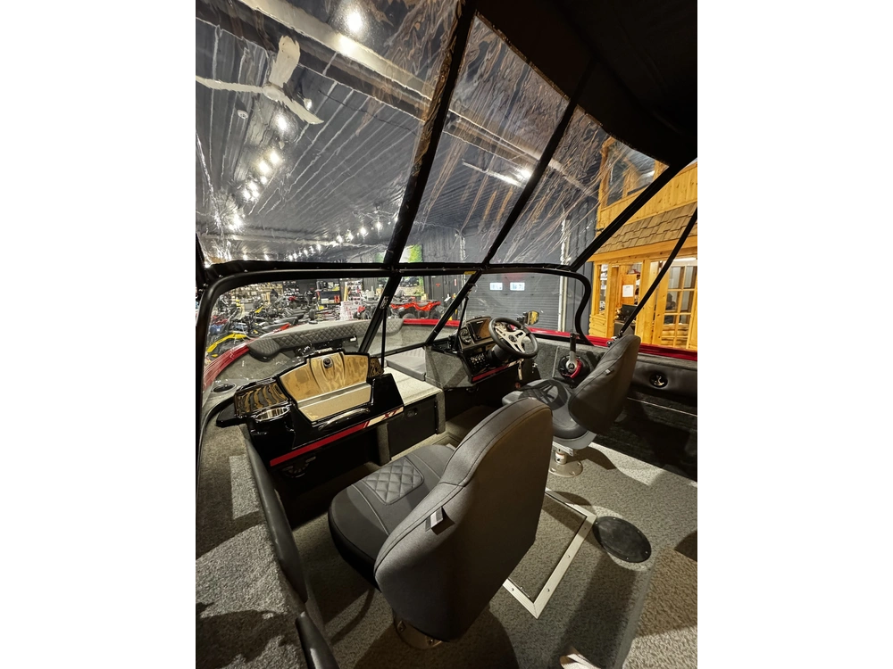 2026 Legend 17xt With Sports Package alt