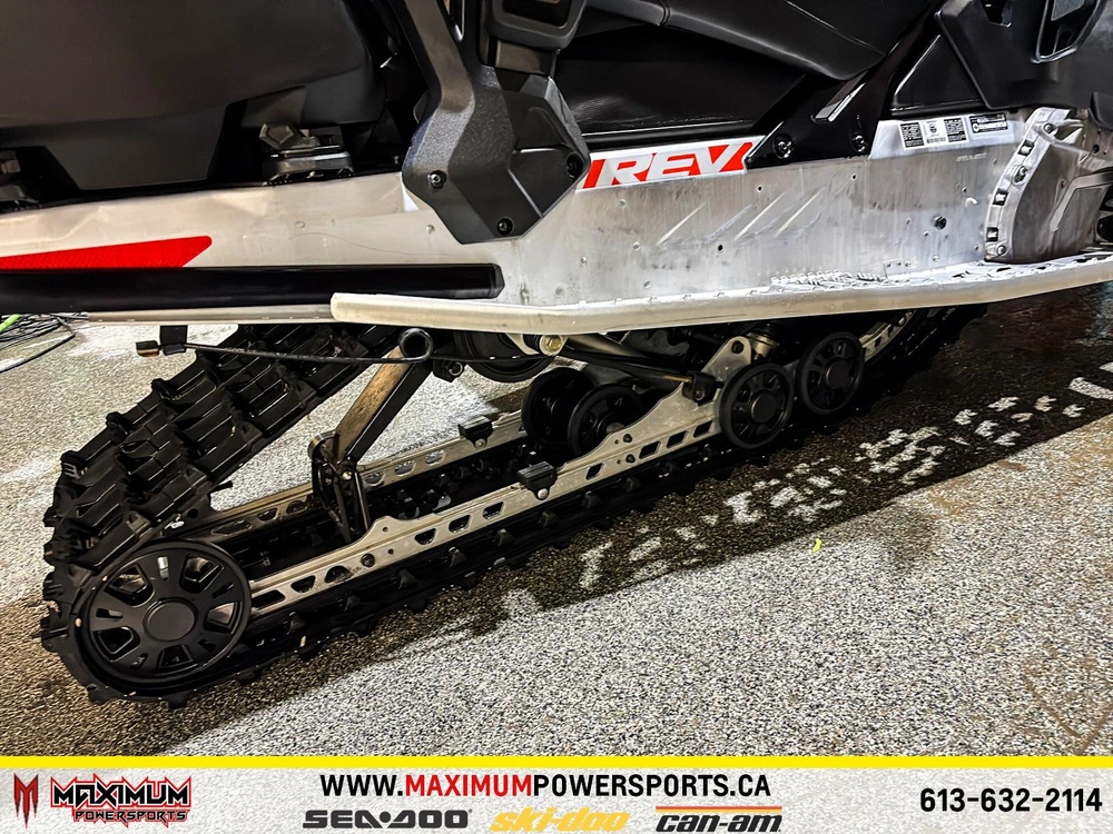 2020 Ski-doo Grand Touring 900 Ace Sport alt