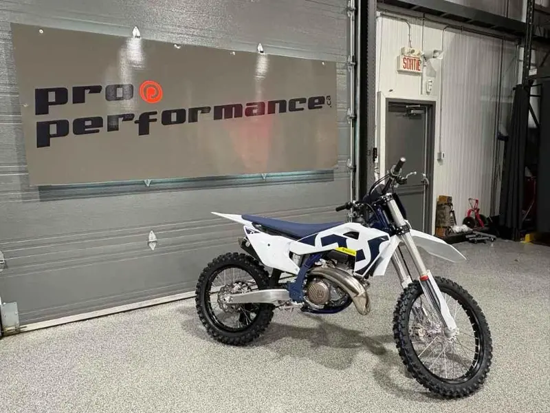 2026 Husqvarna TC 250 thumbnail 3