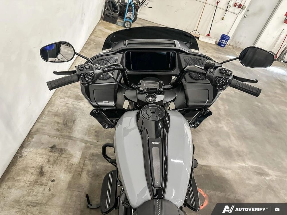 2026 Harley-davidson Road Glide alt