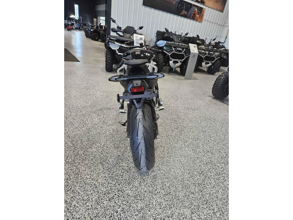 2026 Cfmoto 675ss alt