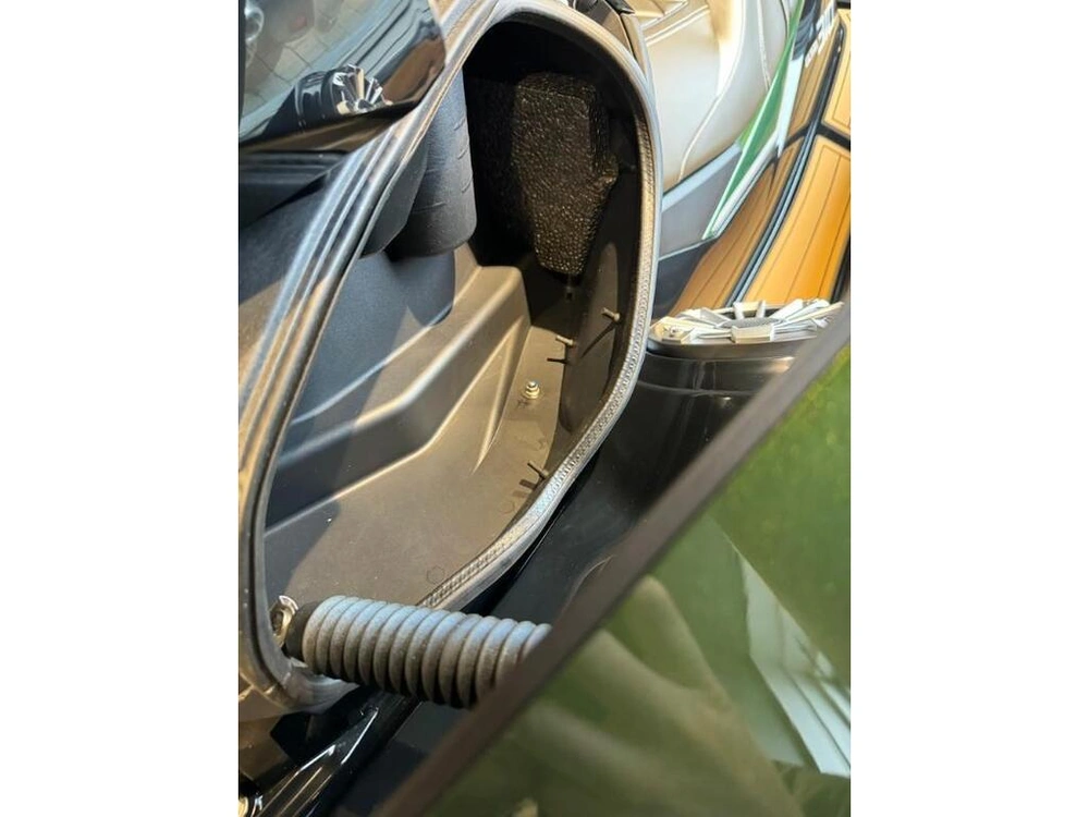 Kawasaki Ultra 310lx 2024 alt