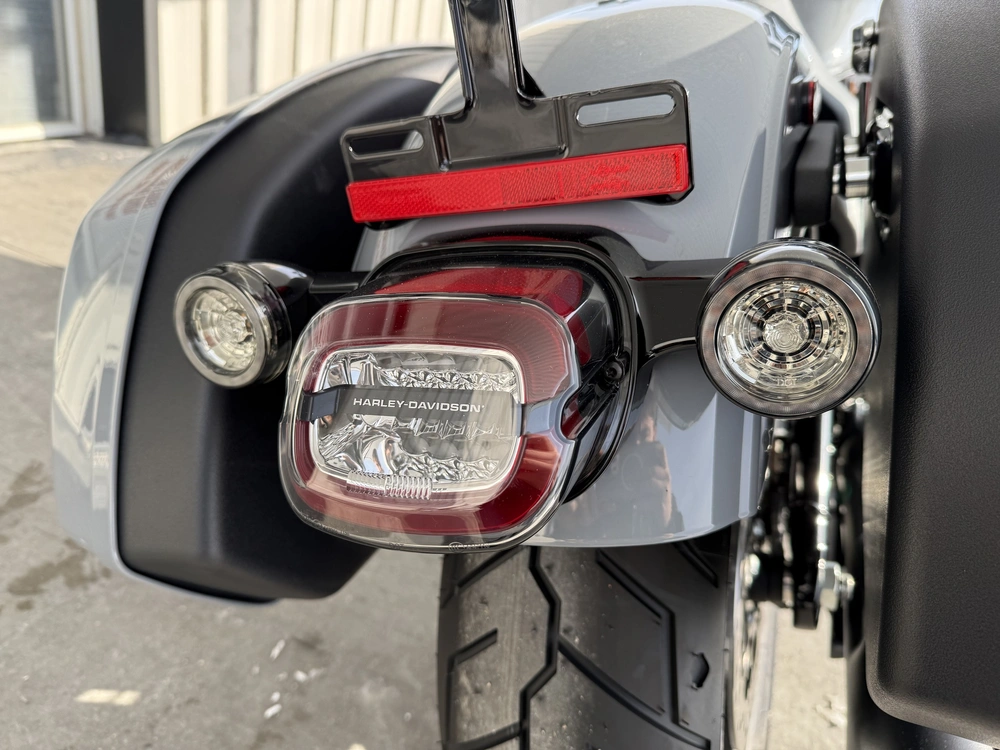 2026 Harley-davidson Low Rider St alt