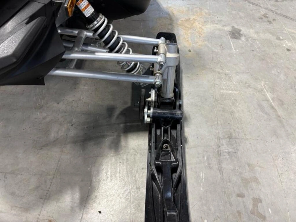 Yamaha Apex 2011 alt