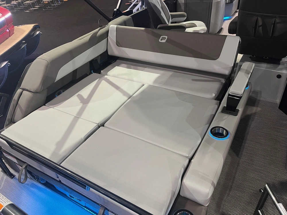 2026 Princecraft Vogue 23 Rl Black 200 V6 Dts alt