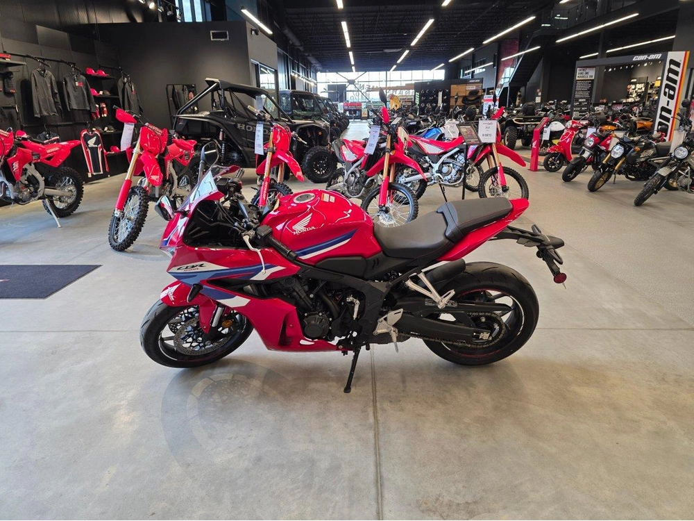 Honda Cbr650ract 2026 alt