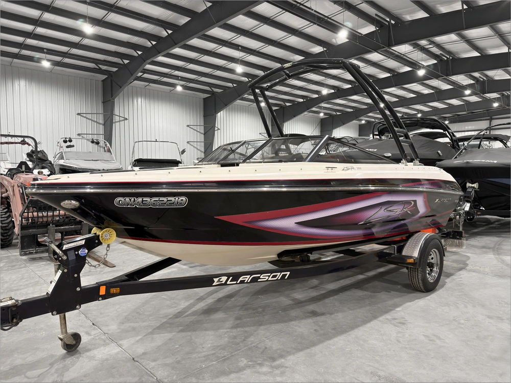 2013 Larson Lsr 2100 alt