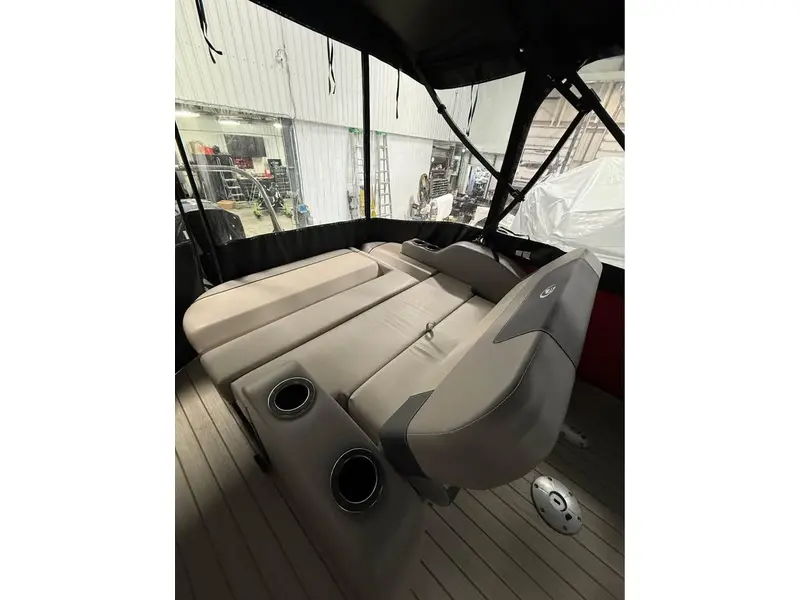 2024 Princecraft QUORUM 25 RL 200 V6L