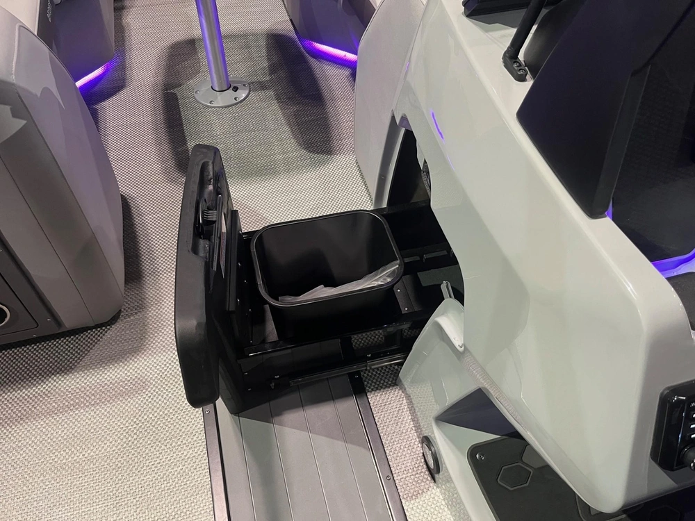 2026 Princecraft Vogue 23 Rl Black 200 V6 Dts alt