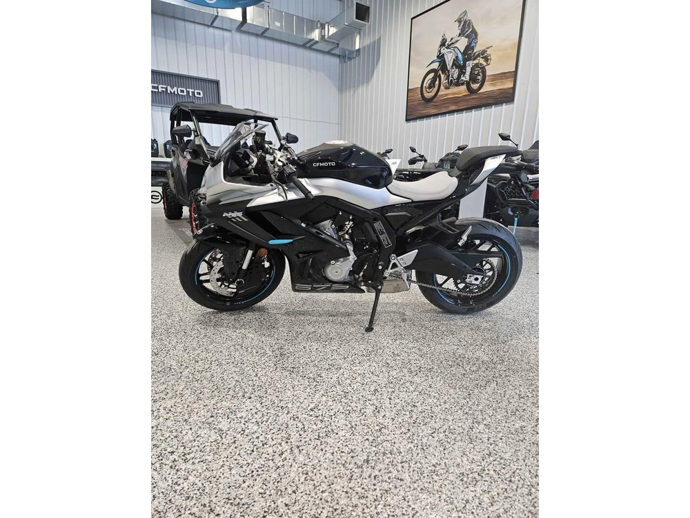 2026 Cfmoto 675ss alt