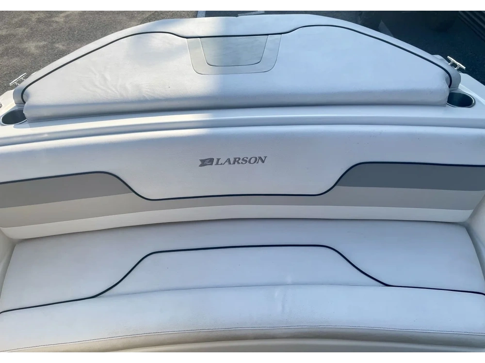 Larson Lx 1750 2010 alt