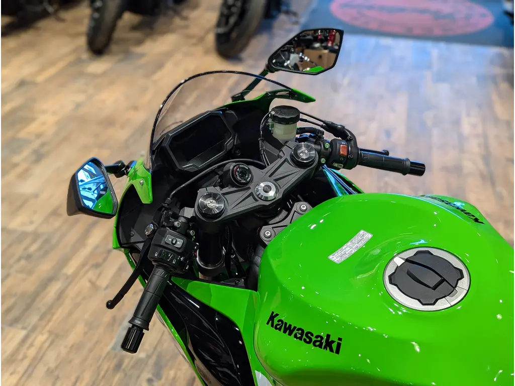 New 2026 Kawasaki Ninja ZX-6R KRT Edition Non-ABS in Headingley