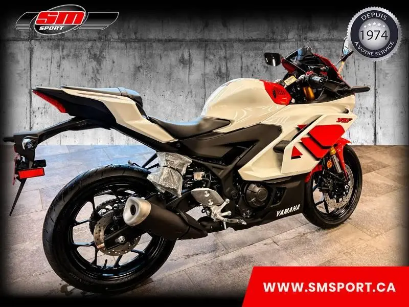 2026 Yamaha YZF-R3 thumbnail 3