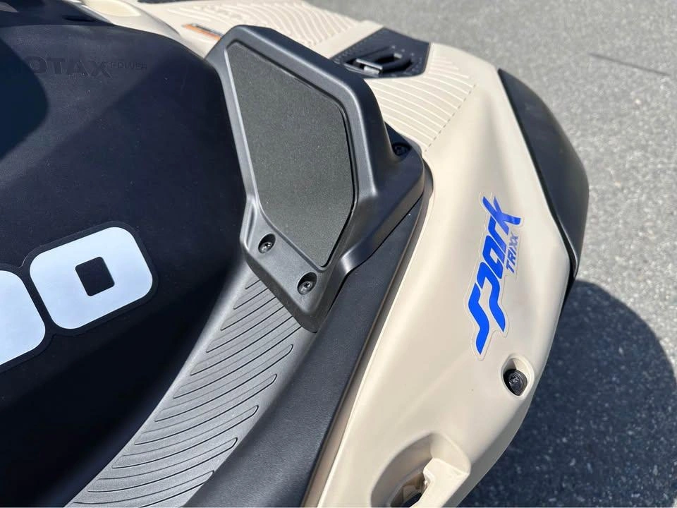 2025 Sea-doo Spark™ 1up Trixx-90 (audio) alt