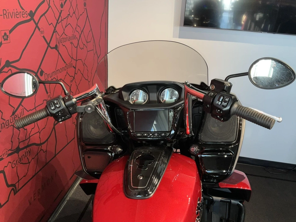 2022 Indian Motorcycle Pursuit Dark Horse alt