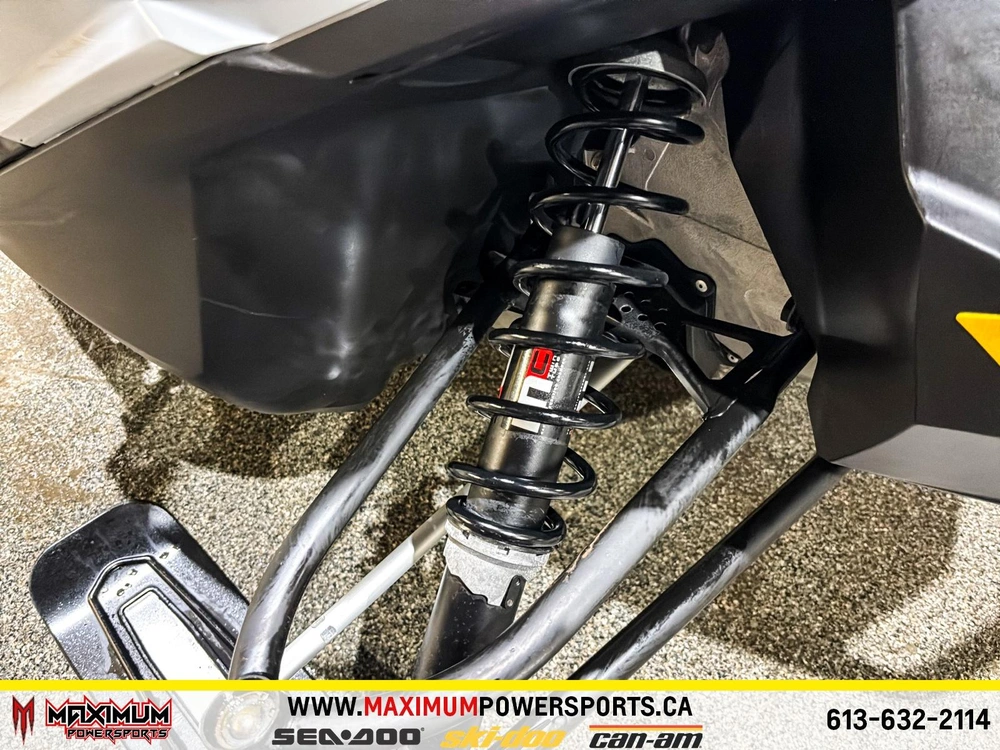 2020 Ski-doo Grand Touring 900 Ace Sport alt