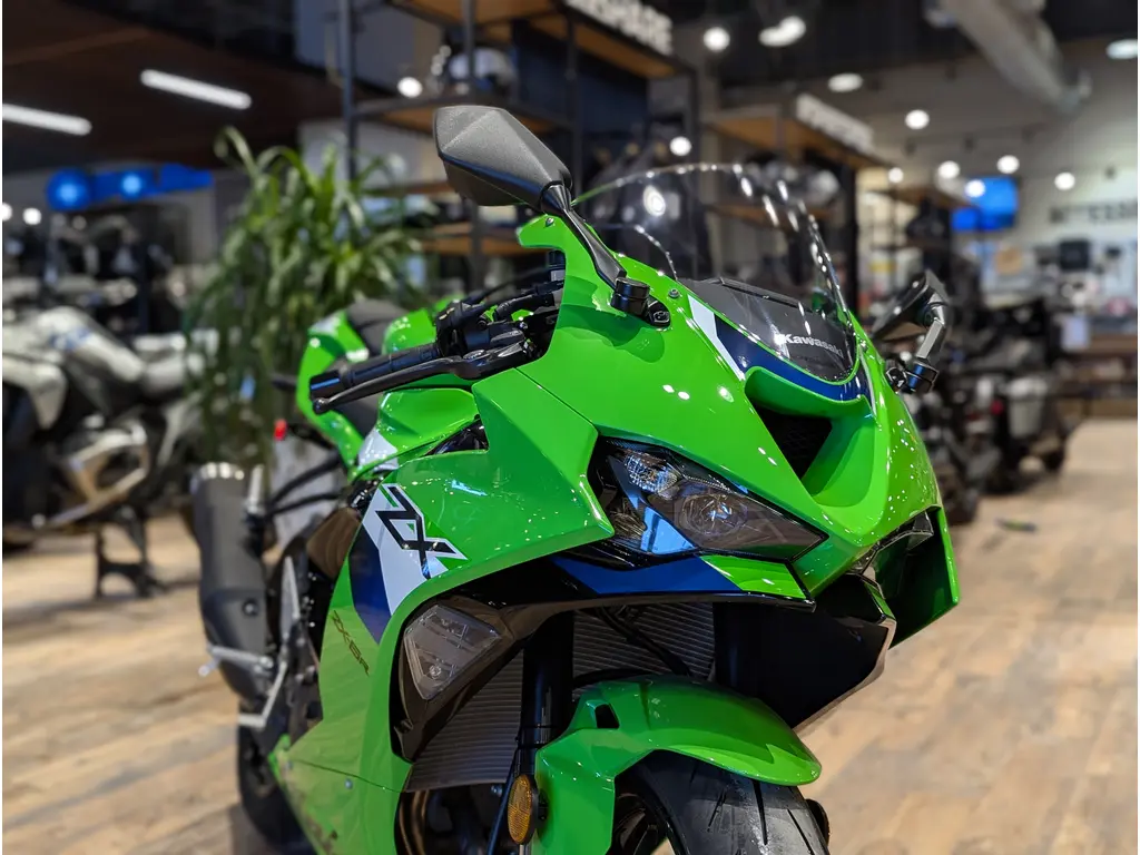 New 2026 Kawasaki Ninja ZX-6R KRT Edition Non-ABS in Headingley