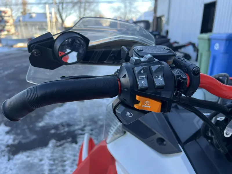 2020 Can-Am BACKCOUNTRY 850 XRS 154 **MOTONEIGE MULTI-SEGMENT PAR EXCELLENCE!!**