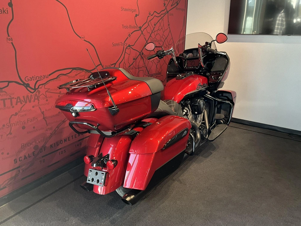 2022 Indian Motorcycle Pursuit Dark Horse alt