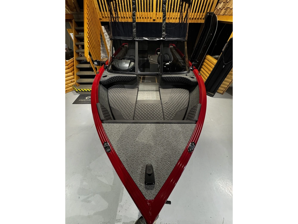 2026 Legend 17xt With Sports Package alt