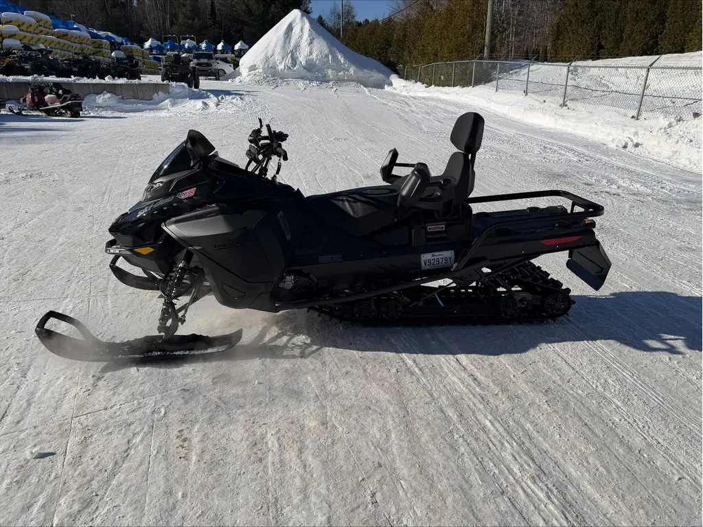 2026 Ski-Doo expedition le 900 turbo 130 hp