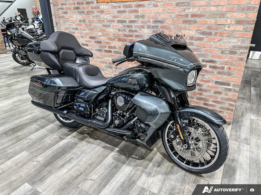 2026 Harley-davidson Street Glide Limited alt