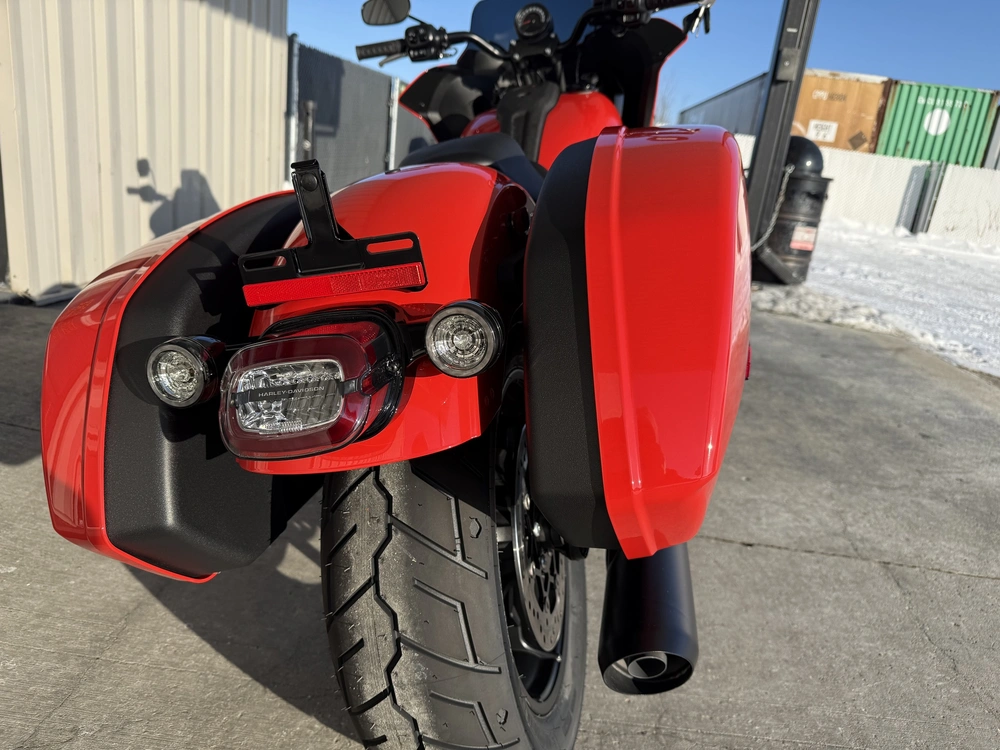 2026 Harley-davidson Low Rider St alt