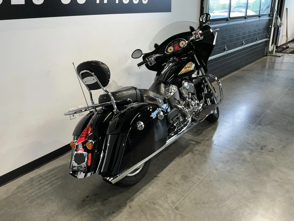 Indian Motorcycle Chieftain 2014 alt