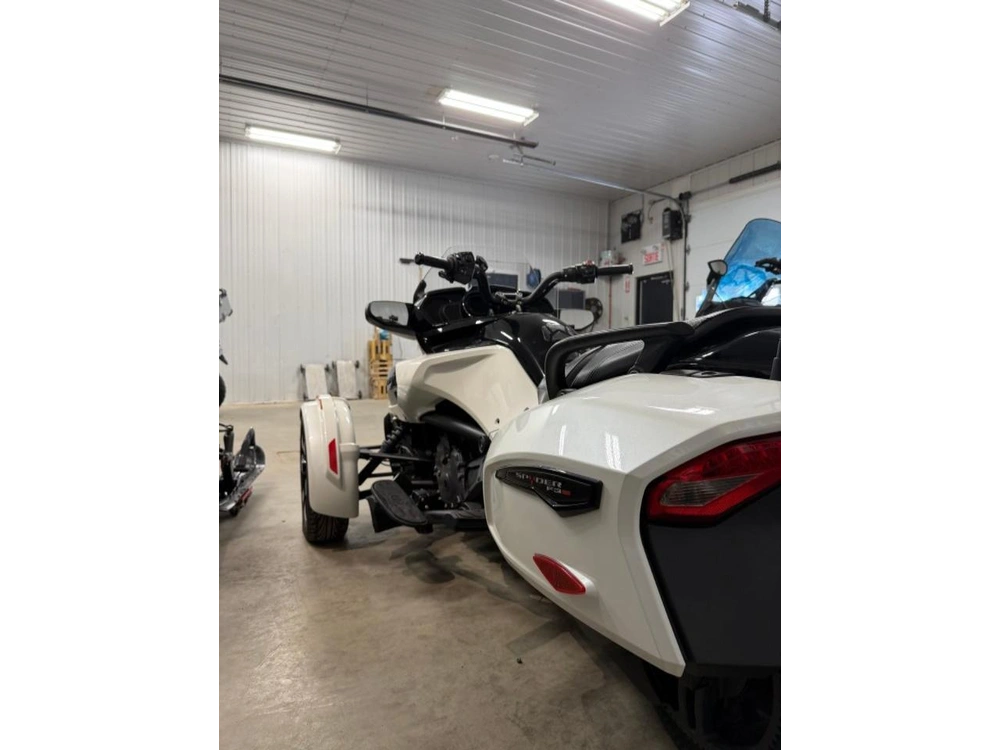 2019 Can-am F3-t alt