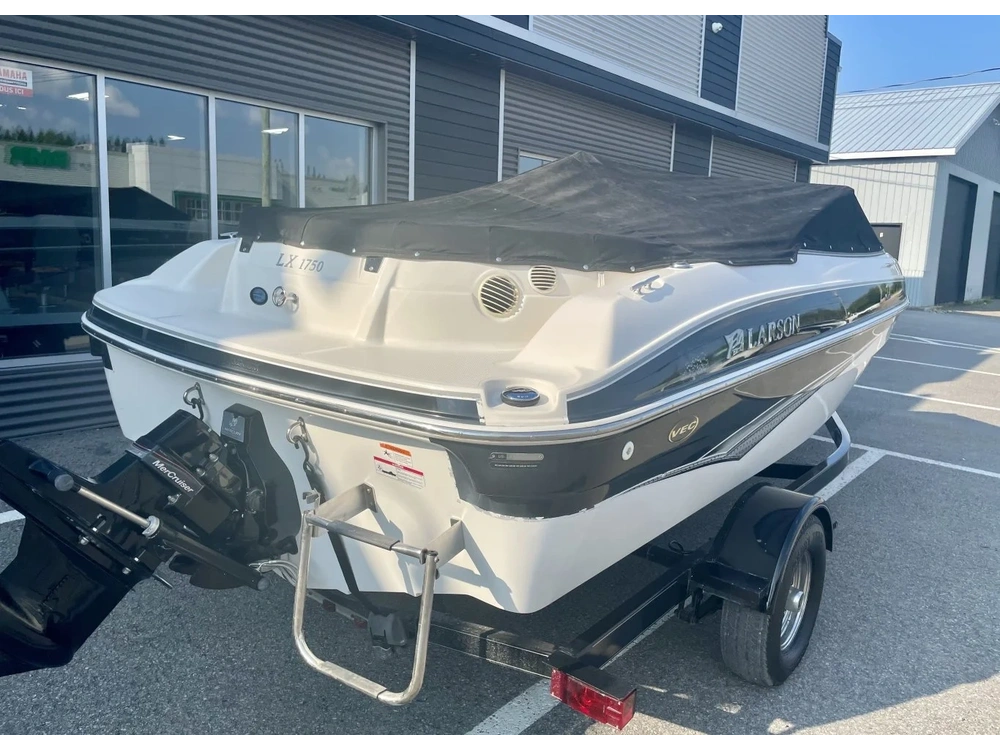 Larson Lx 1750 2010 alt