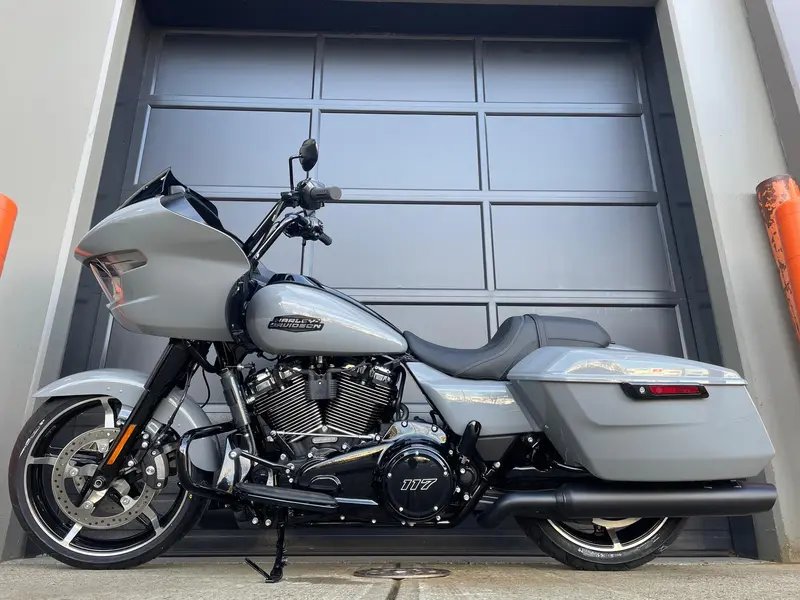2026 Harley-Davidson FLTRX - Road Glide® thumbnail 9