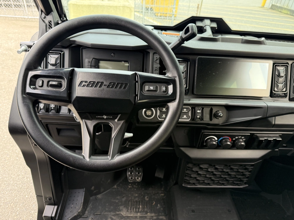 2026 Can-am Defender Max Lone Star Cab Hd11 alt