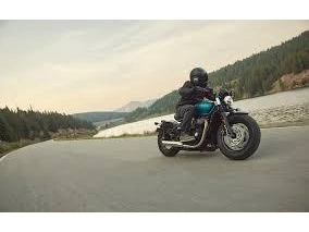 Triumph Bonnevile Bobber 2026 alt