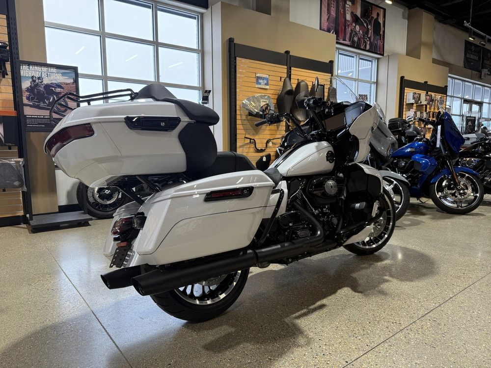 2026 Harley-davidson Road Glide Limited alt