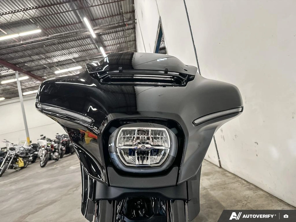 2026 Harley-davidson Street Glide alt